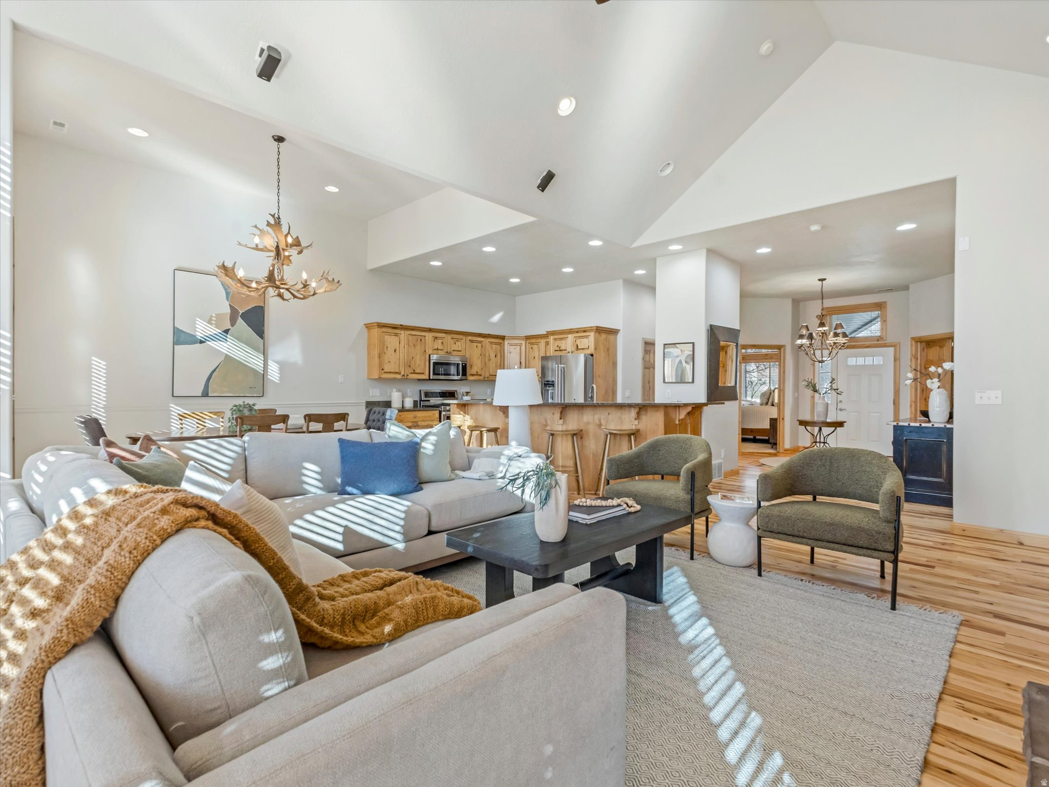 THE FAIRWAYS - Residential Income