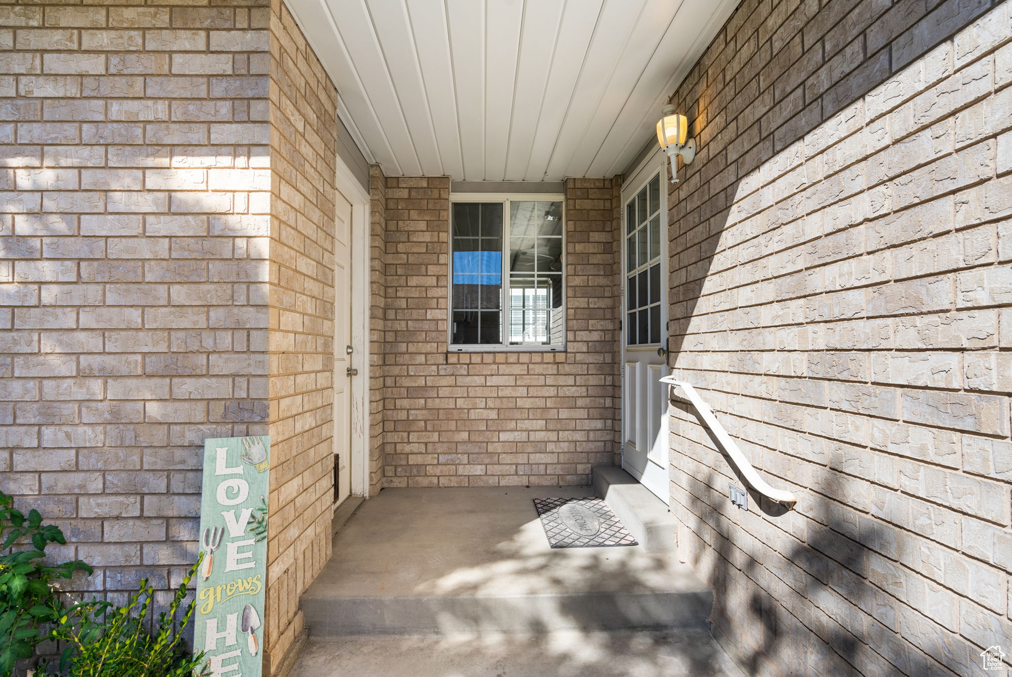PHASE VI EASTVIEW CONDO - Residential Income