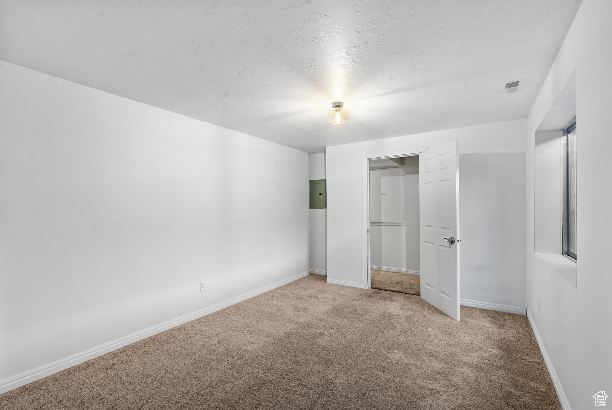 PHASE VI EASTVIEW CONDO - Residential Income