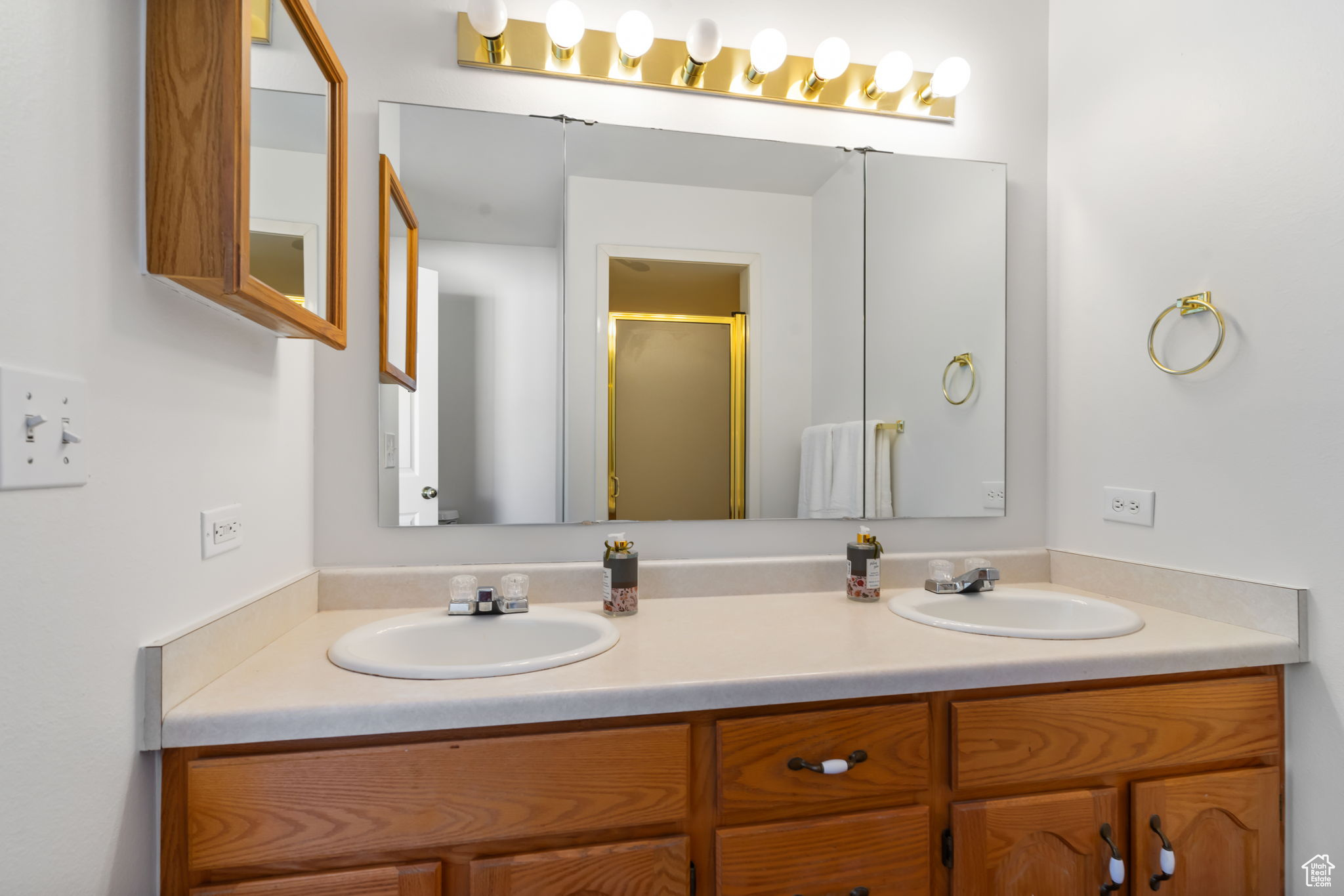 PHASE VI EASTVIEW CONDO - Residential Income