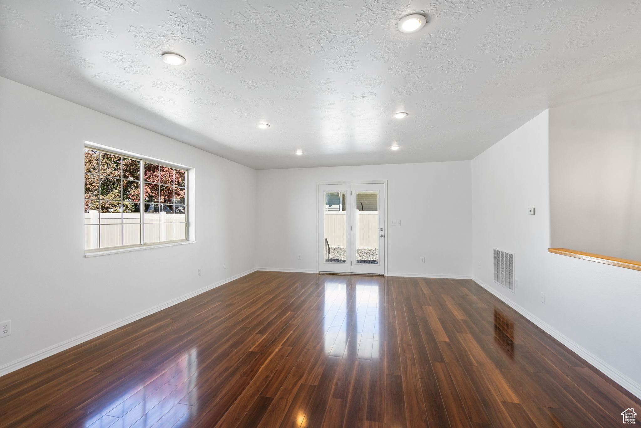 PHASE VI EASTVIEW CONDO - Residential Income