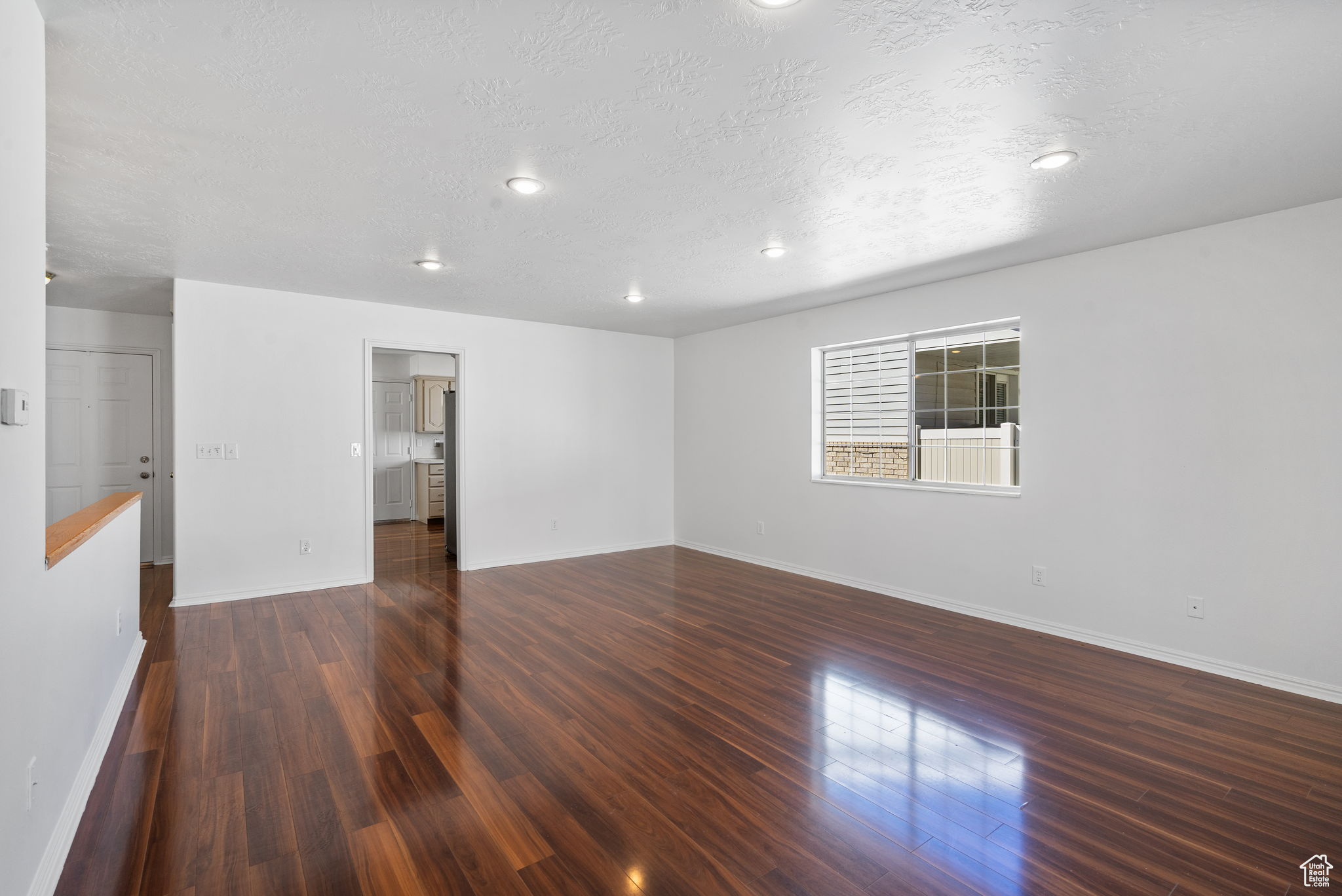 PHASE VI EASTVIEW CONDO - Residential Income
