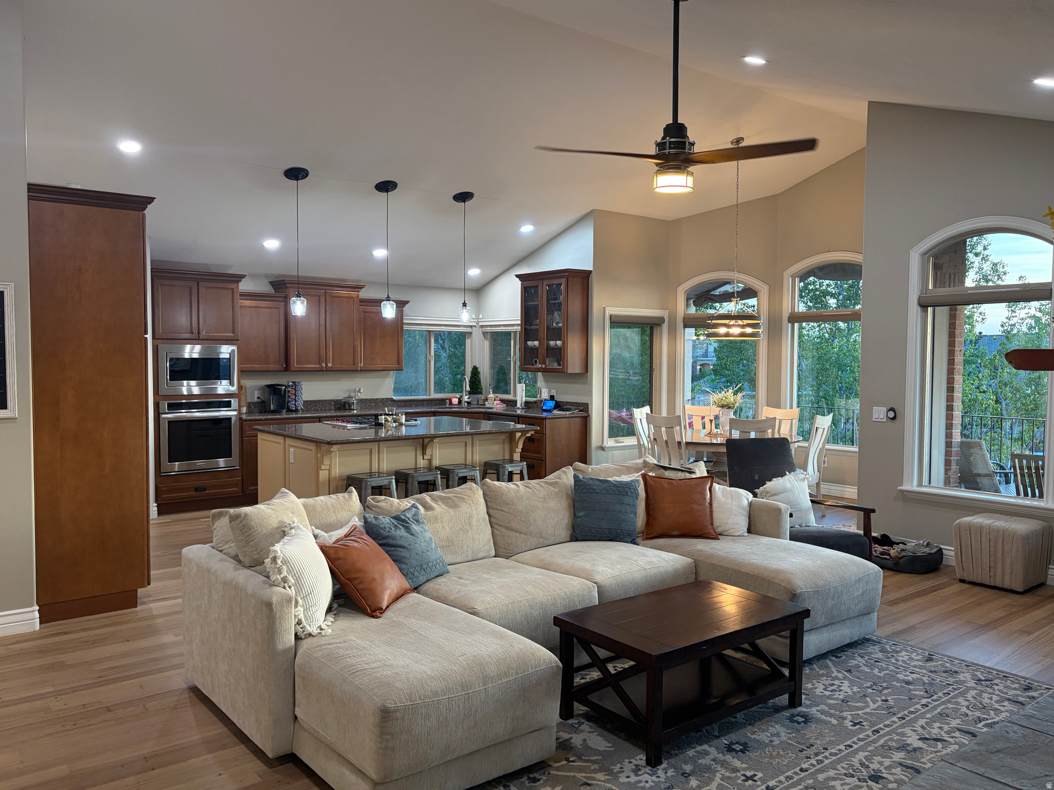 BRIDLEWOOD ESTATES - Residential