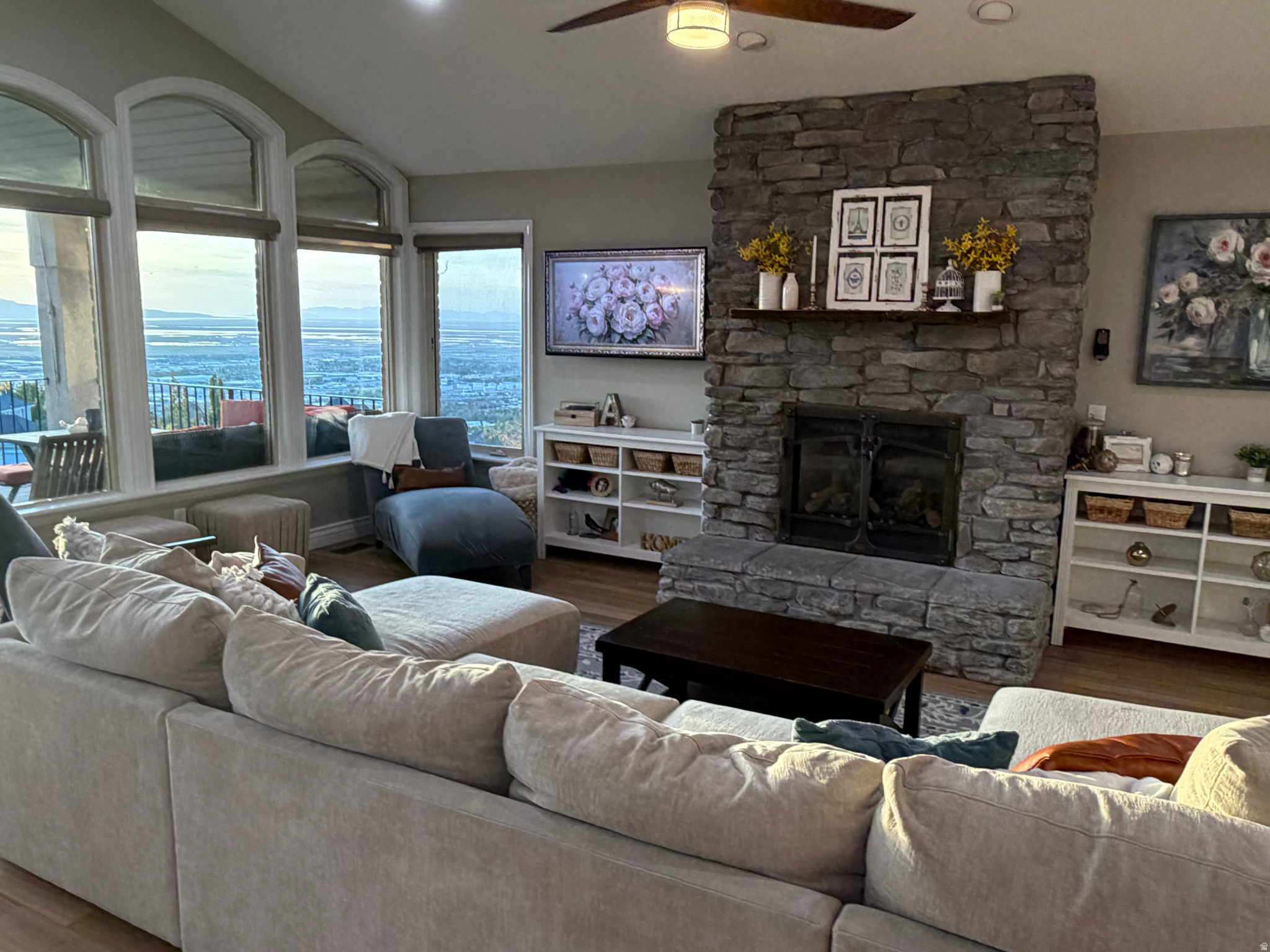 BRIDLEWOOD ESTATES - Residential