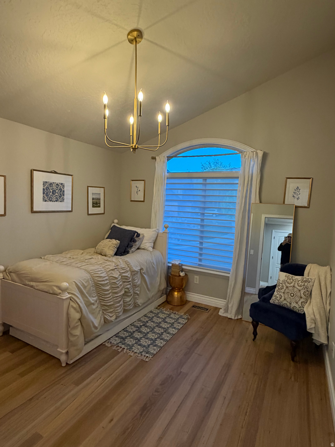 BRIDLEWOOD ESTATES - Residential