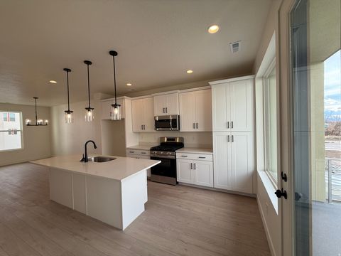 Tiny photo for 1486 W KIERA CT #147, Farmington, UT 84025 (MLS # 2139390)
