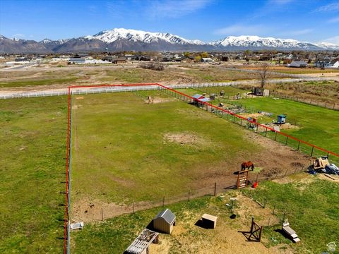 Tiny photo for 2062 S 4300 W, Taylor, UT 84401 (MLS # 2099023)