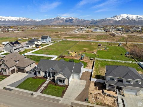 Tiny photo for 2062 S 4300 W, Taylor, UT 84401 (MLS # 2099023)