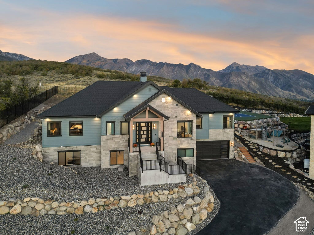 Photo of 14747 S CANYON PEAK DR, Draper, UT 84020 (MLS # 2189622)