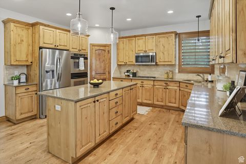 Tiny photo for 1539 W MISTY BREEZE CIR, Kaysville, UT 84037 (MLS # 2115630)