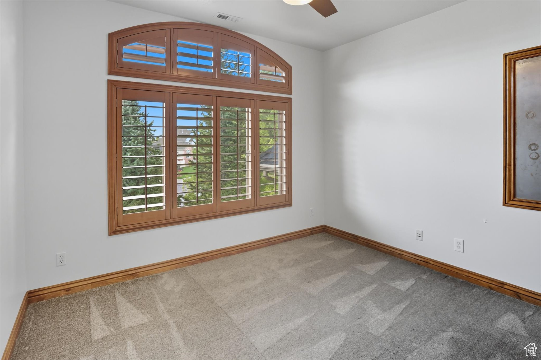 MOUNTAIN VISTAS - Residential