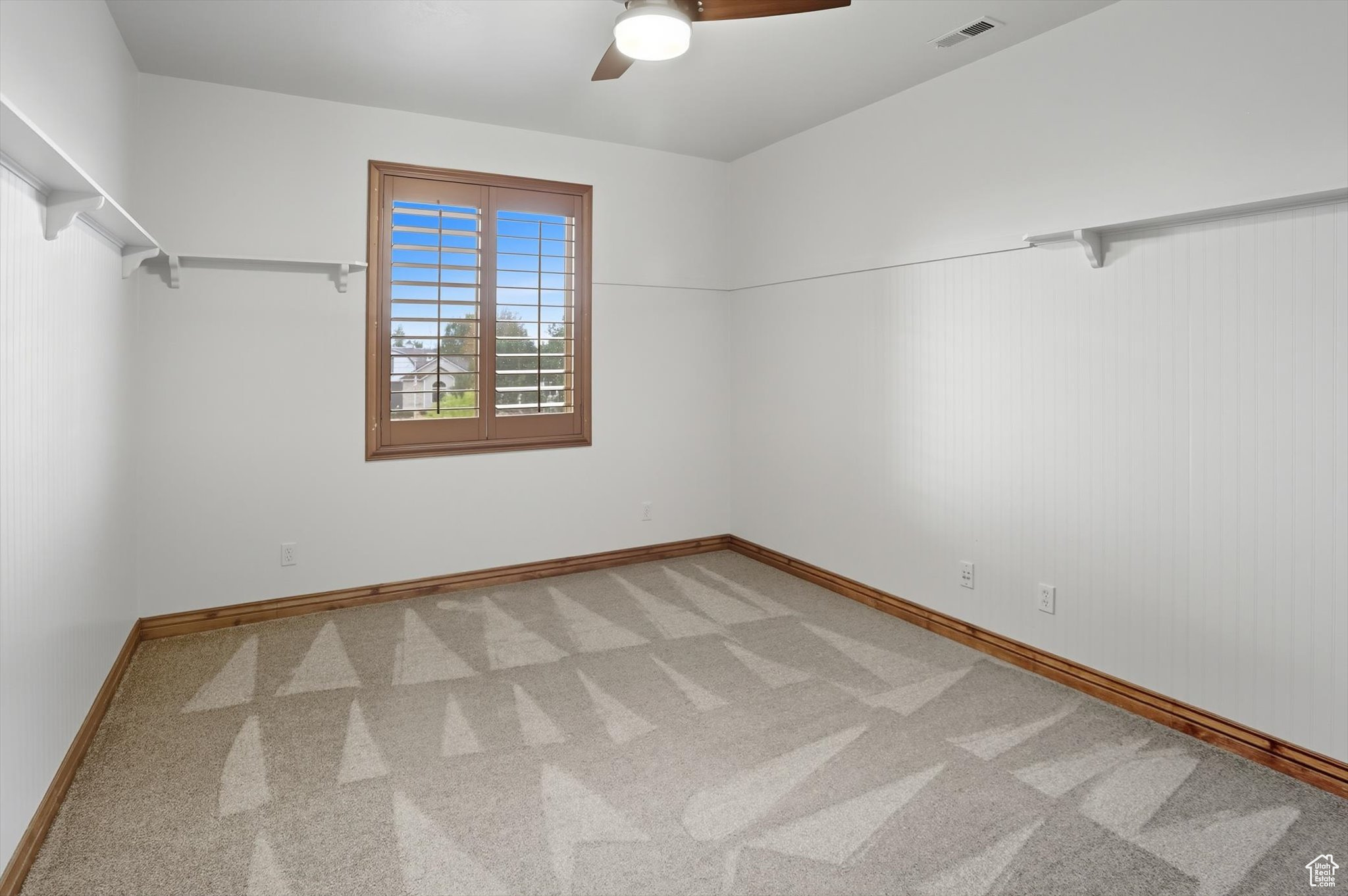 MOUNTAIN VISTAS - Residential