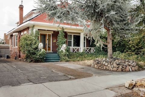 Photo of 606 S 900 E, Salt Lake City, UT 84102 (MLS # 2110970)
