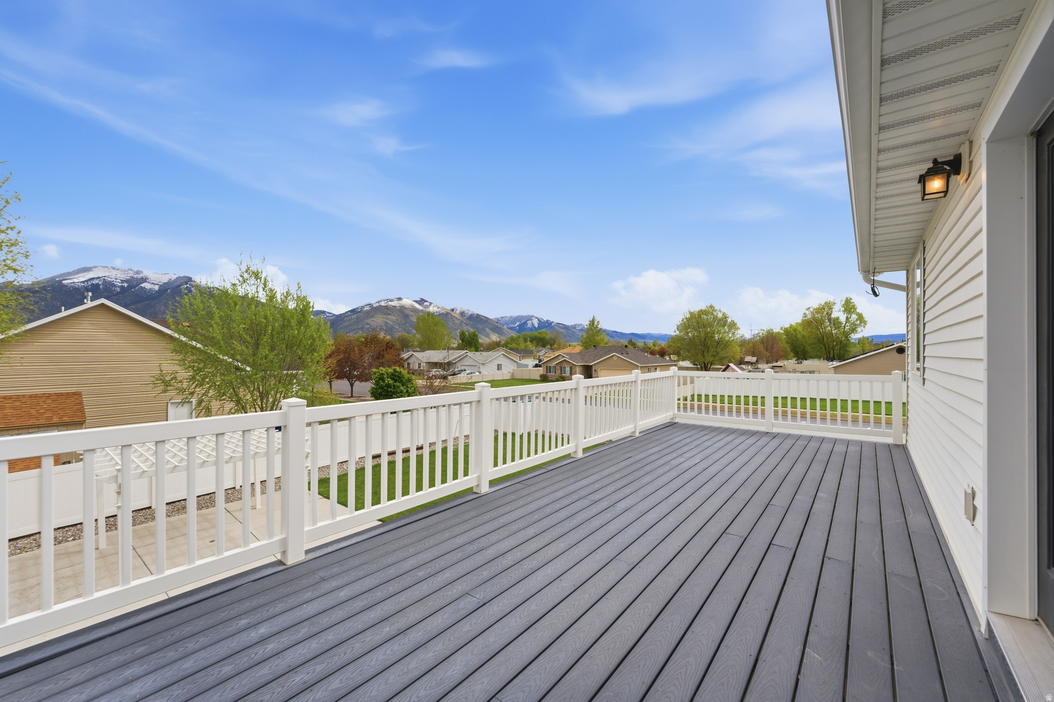 COUNTRY COVE ESTATES - Residential