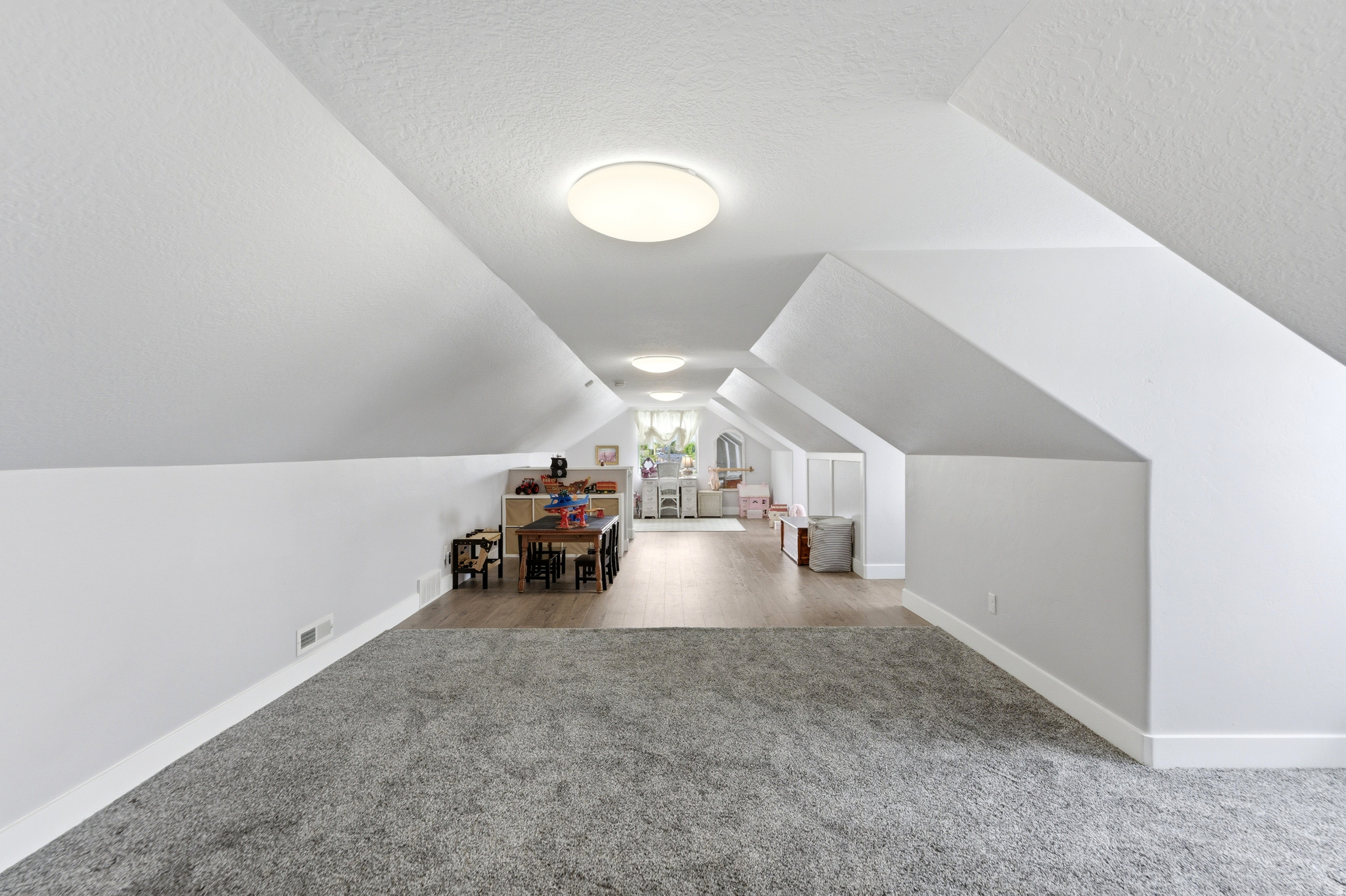 COUNTRY COVE ESTATES - Residential