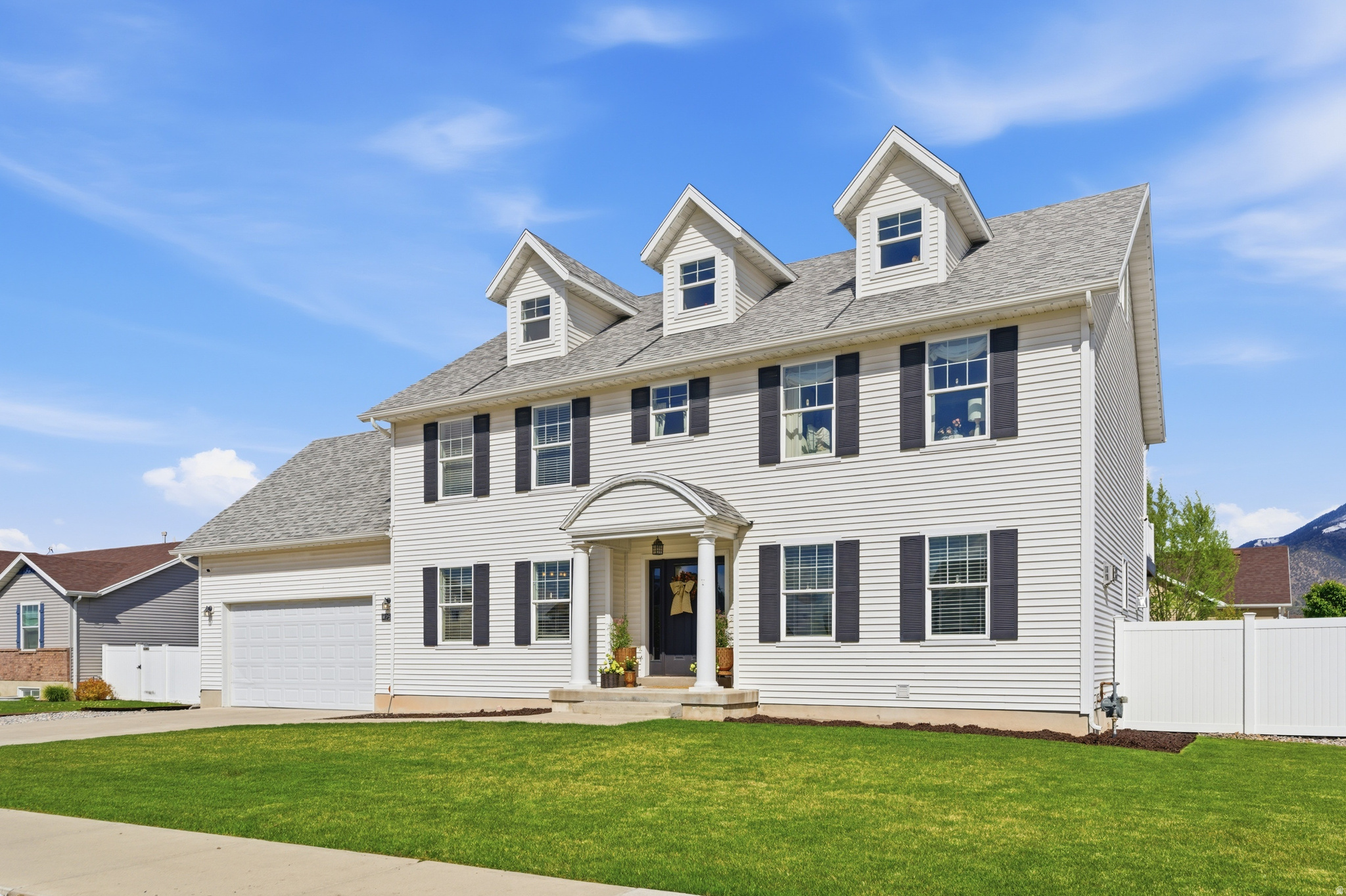 COUNTRY COVE ESTATES - Residential