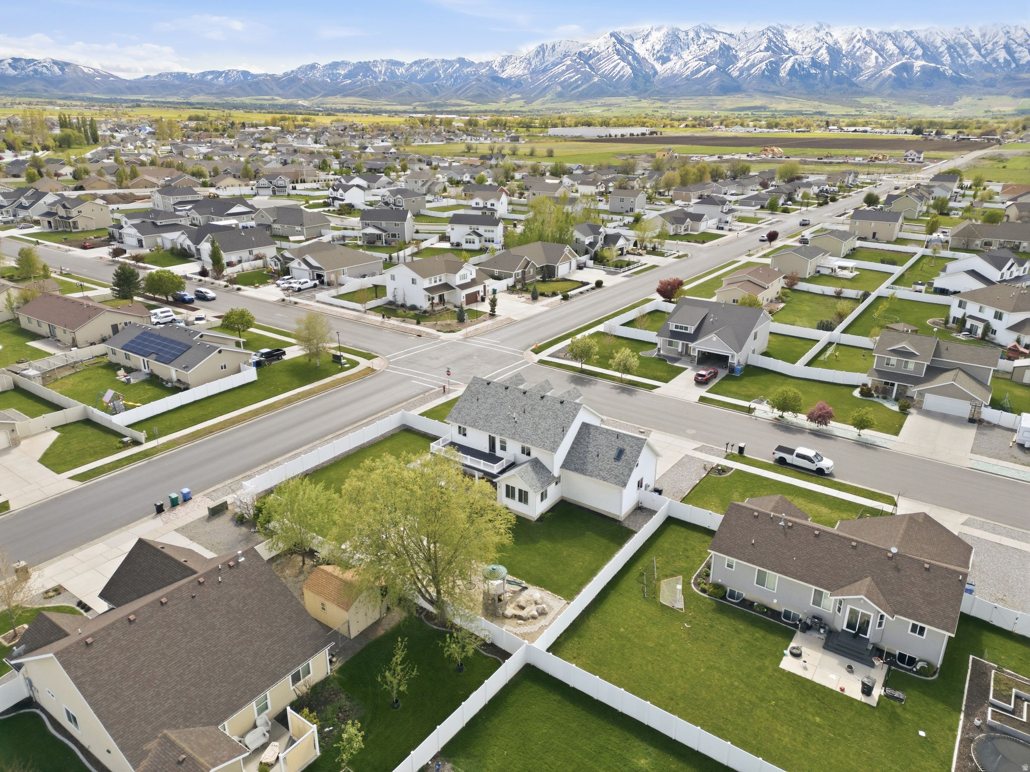 COUNTRY COVE ESTATES - Residential