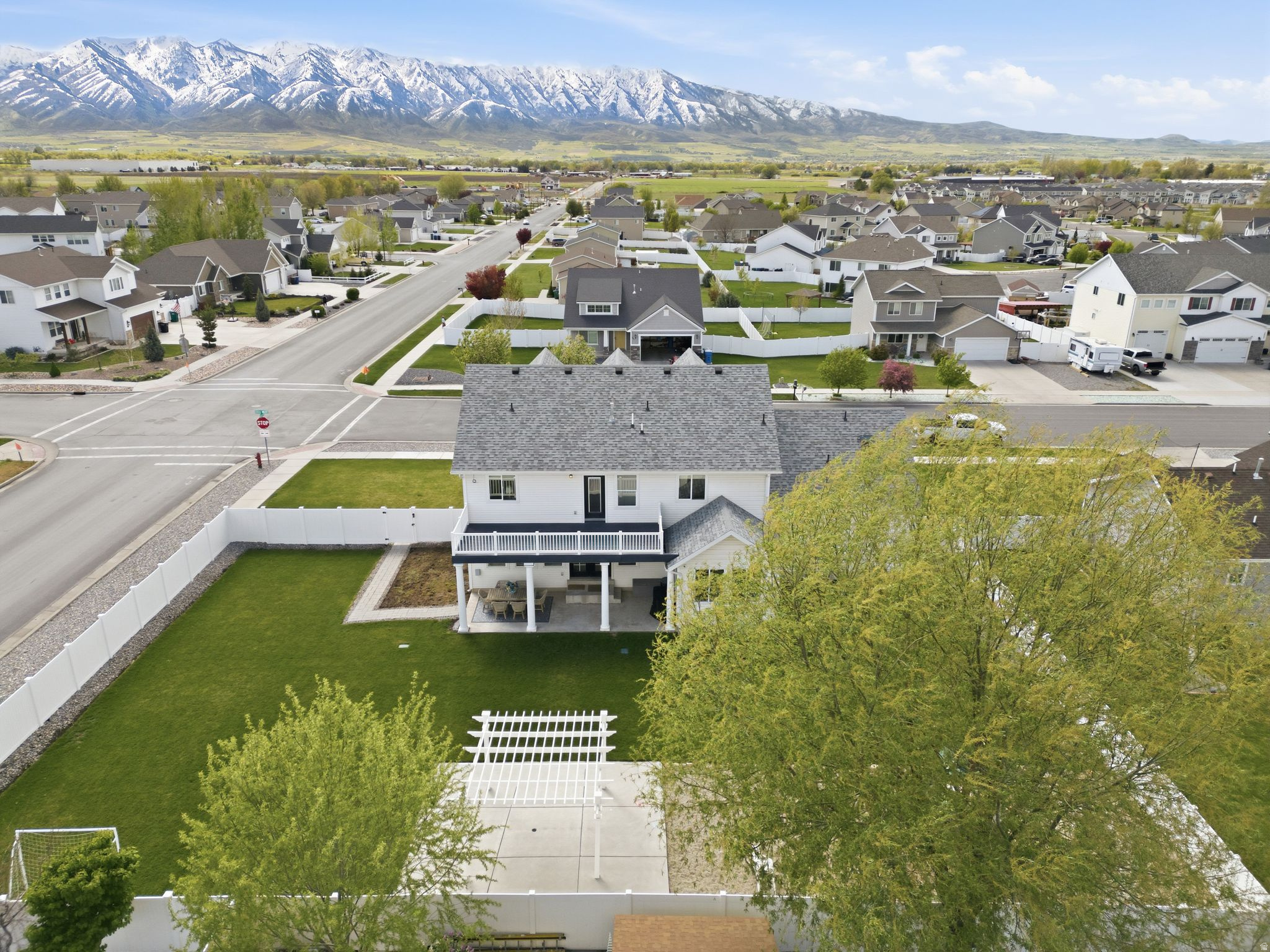 COUNTRY COVE ESTATES - Residential