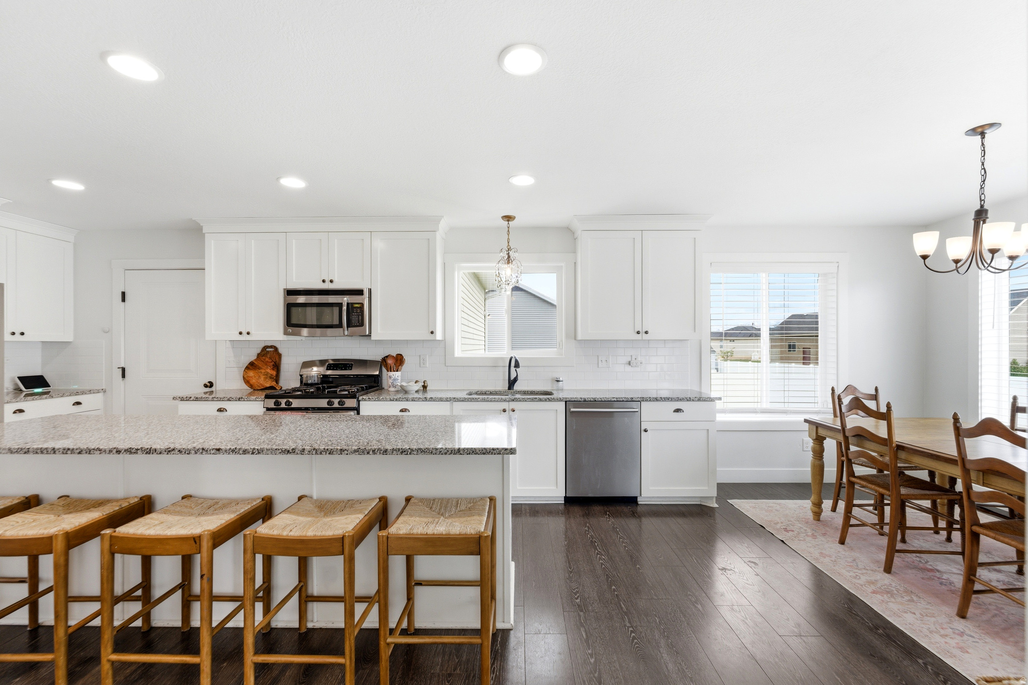 COUNTRY COVE ESTATES - Residential