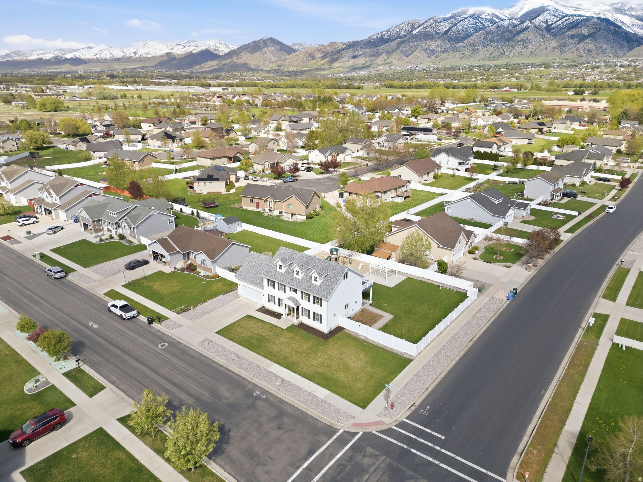 COUNTRY COVE ESTATES - Residential