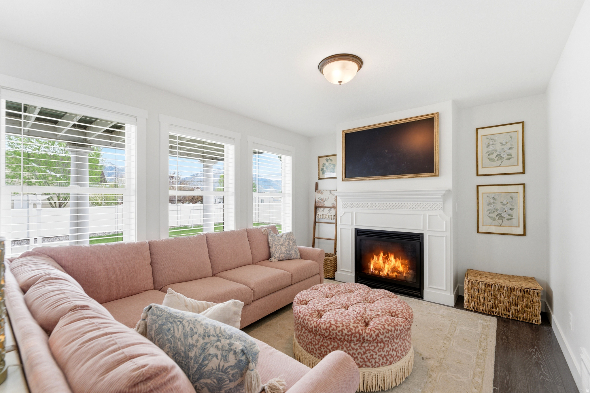 COUNTRY COVE ESTATES - Residential