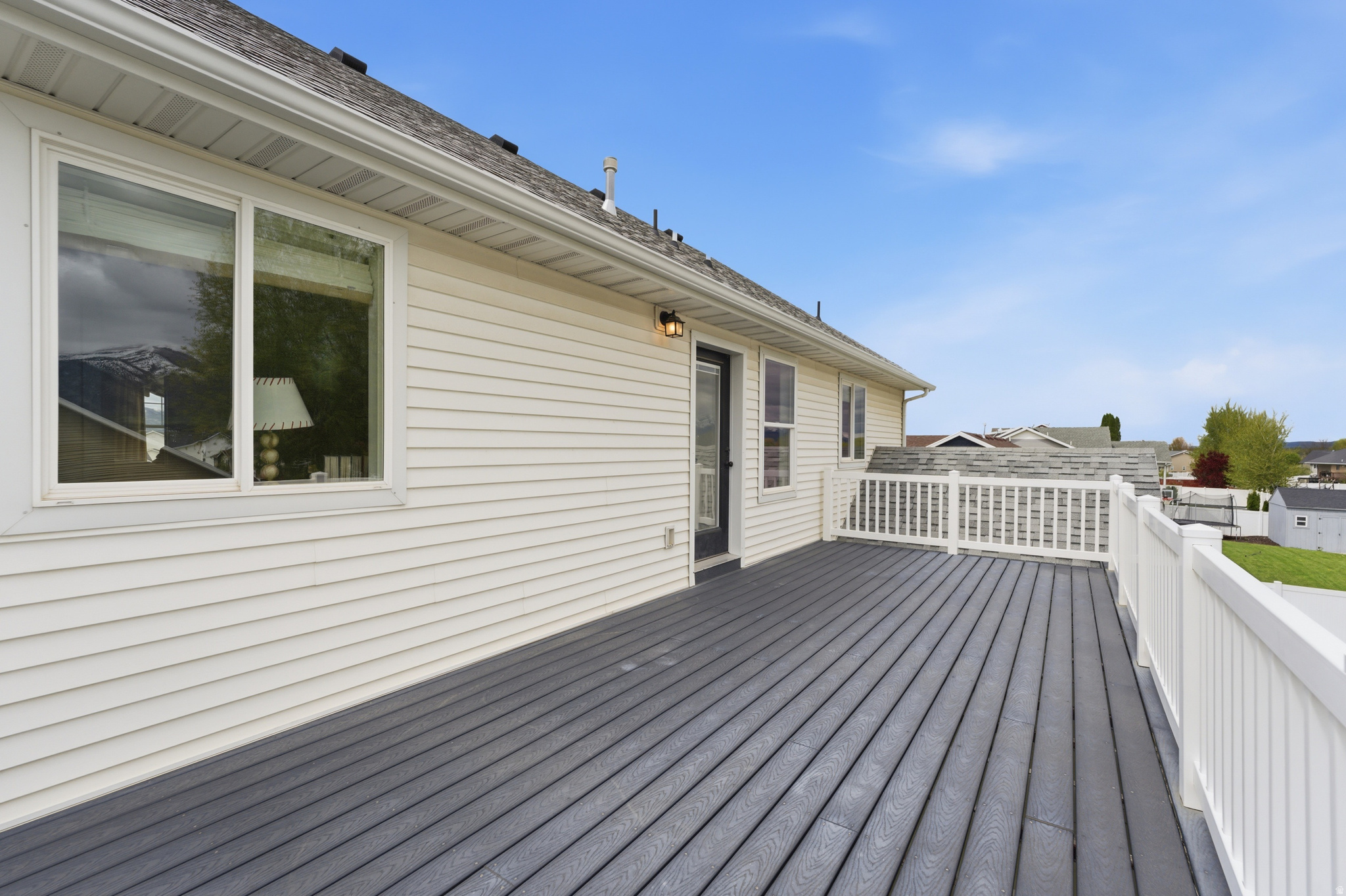 COUNTRY COVE ESTATES - Residential