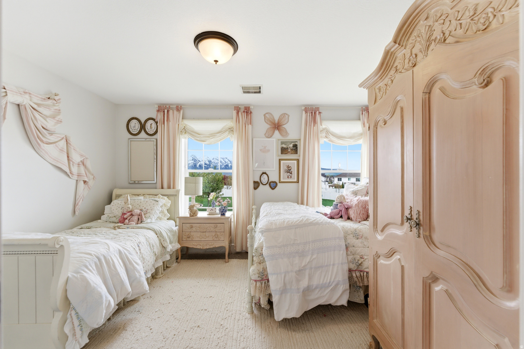 COUNTRY COVE ESTATES - Residential