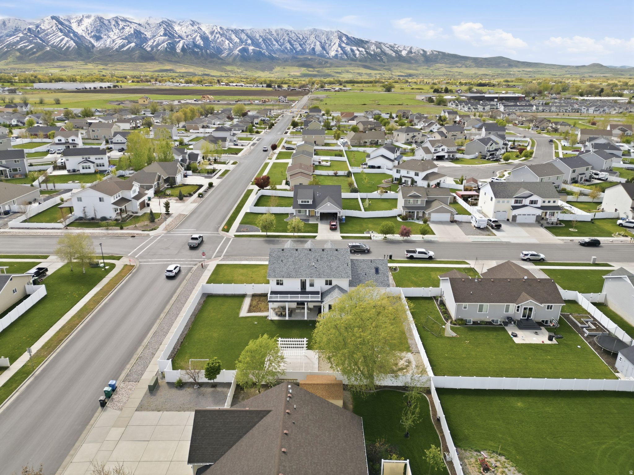 COUNTRY COVE ESTATES - Residential