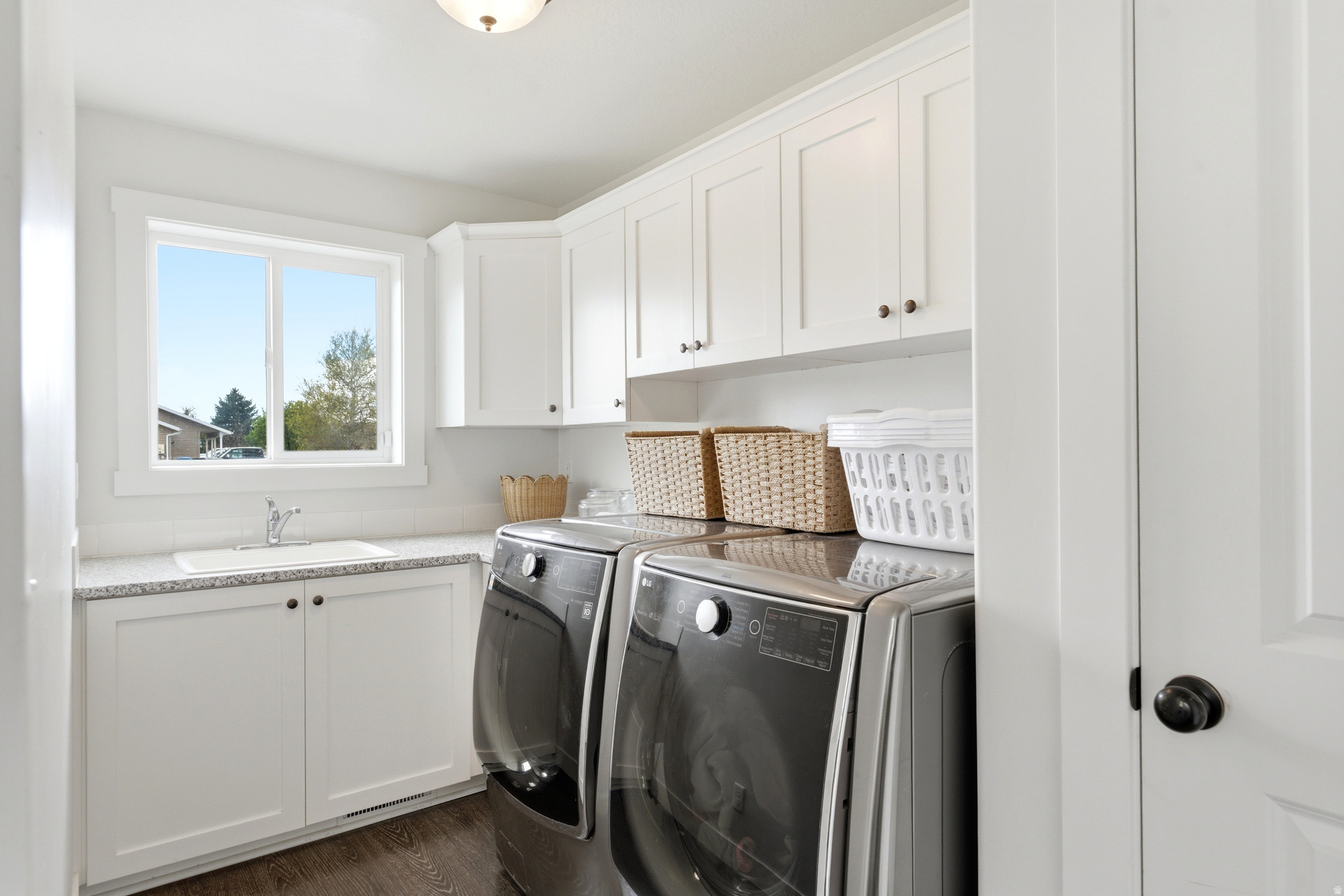 COUNTRY COVE ESTATES - Residential