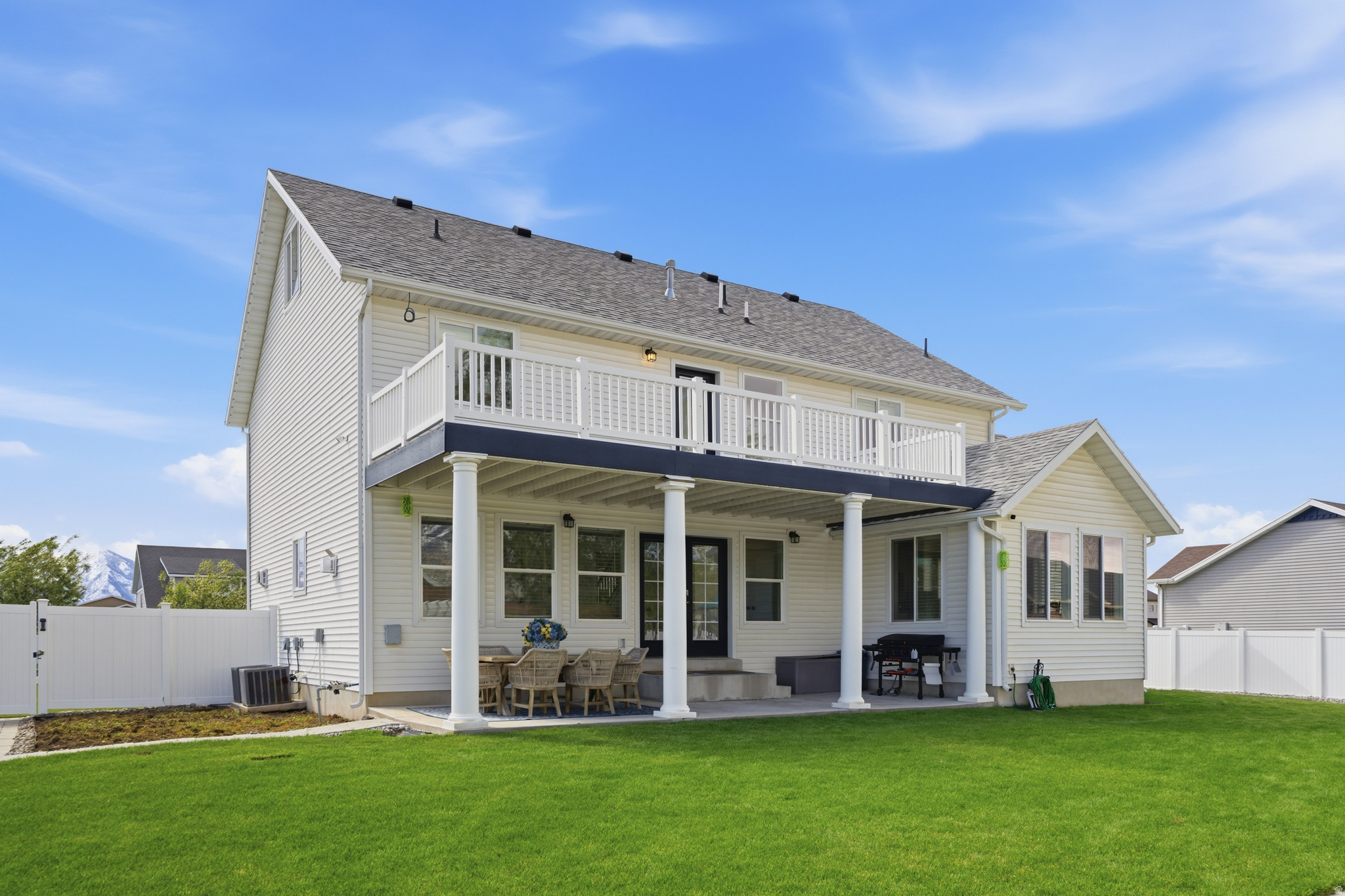 COUNTRY COVE ESTATES - Residential