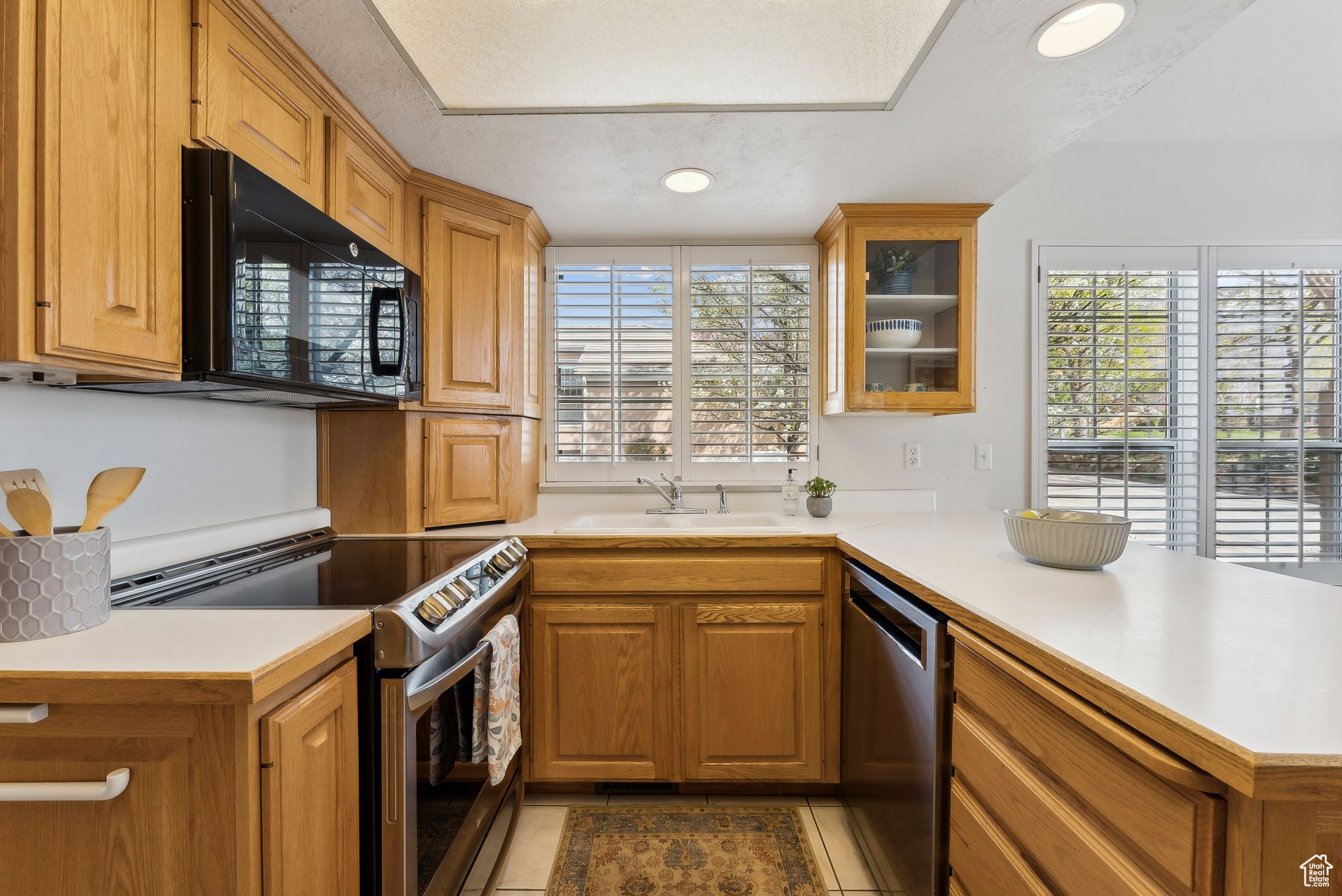 2377 E Dayspring Ln, Salt Lake City, Utah image 4