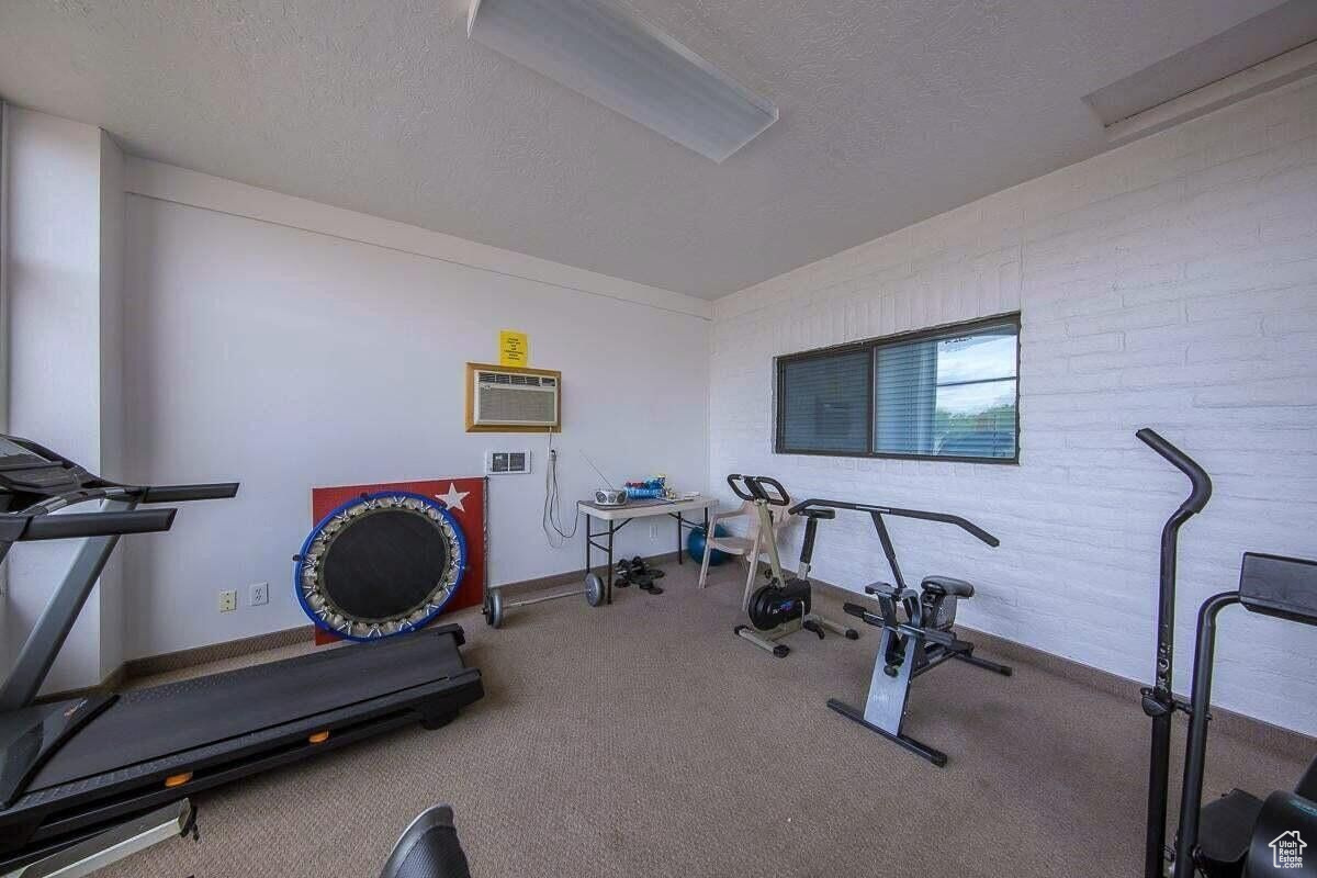 CANYON BREEZE RV RESORT - Land