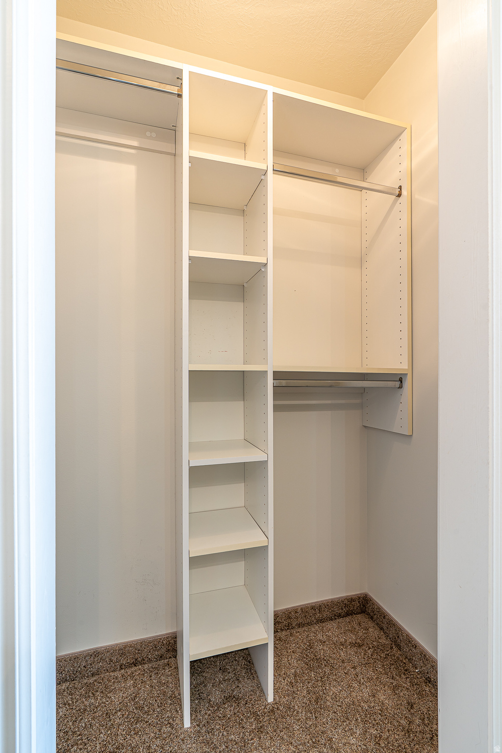 HYDE PARK RETIREMENT - Residential