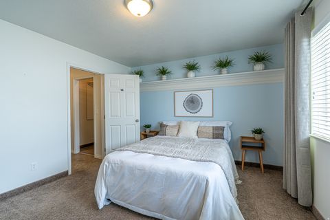 Tiny photo for 275 W 260 N, Hyde Park, UT 84318 (MLS # 2126851)