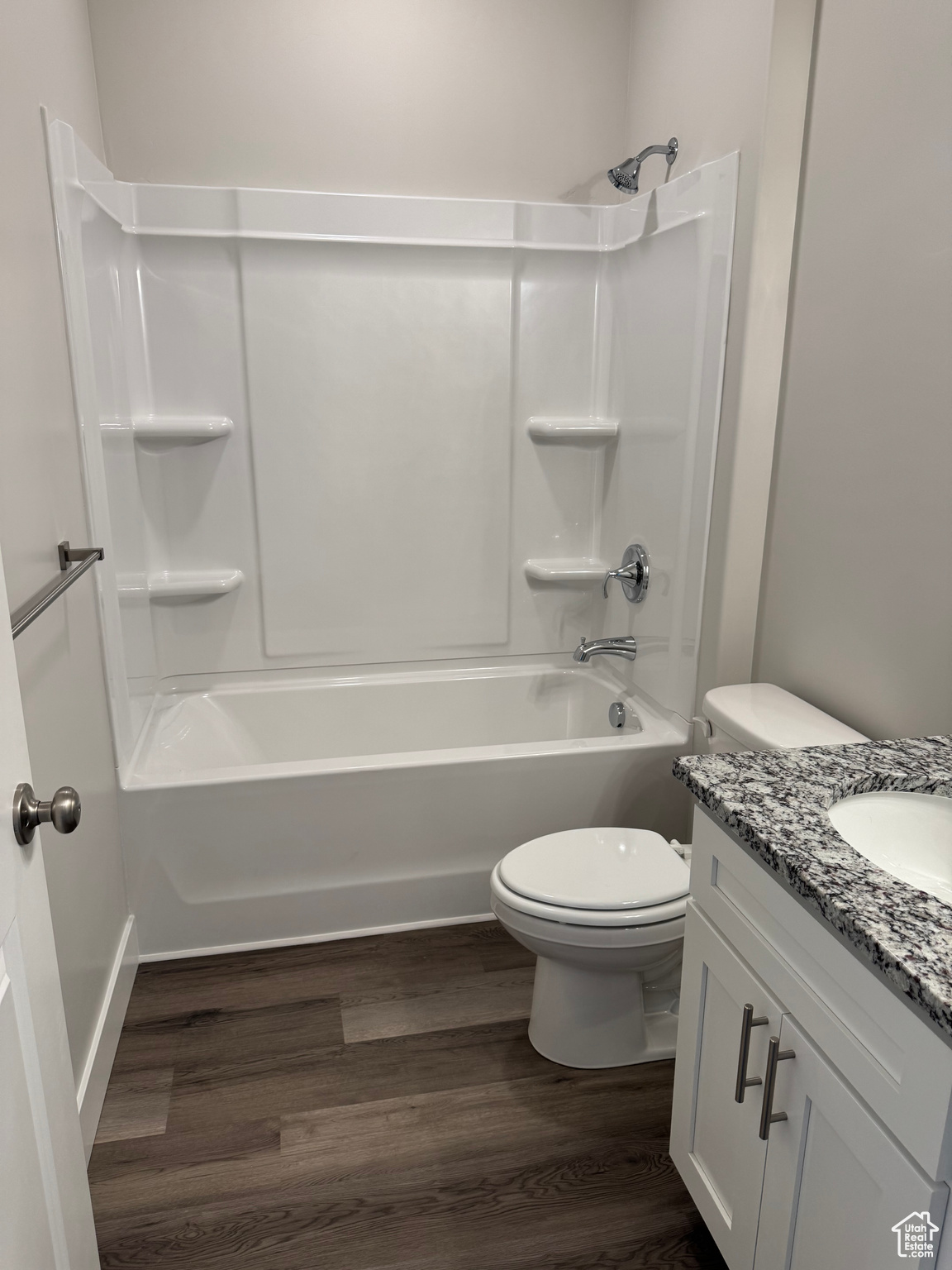 1600 PARK AVE - Residential