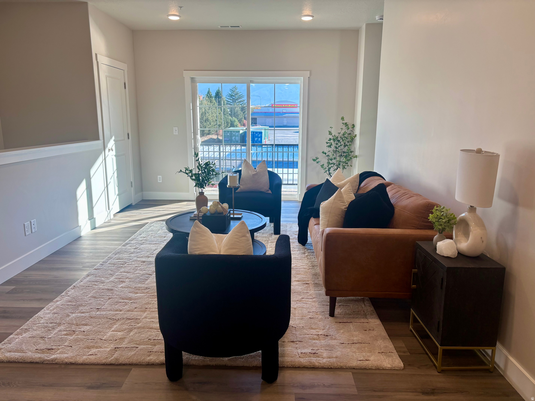 1600 PARK AVE - Residential