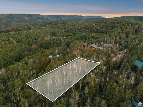 Photo of 10749 E GREEN BRIAR RD #550, Heber City, UT 84032 (MLS # 2105842)