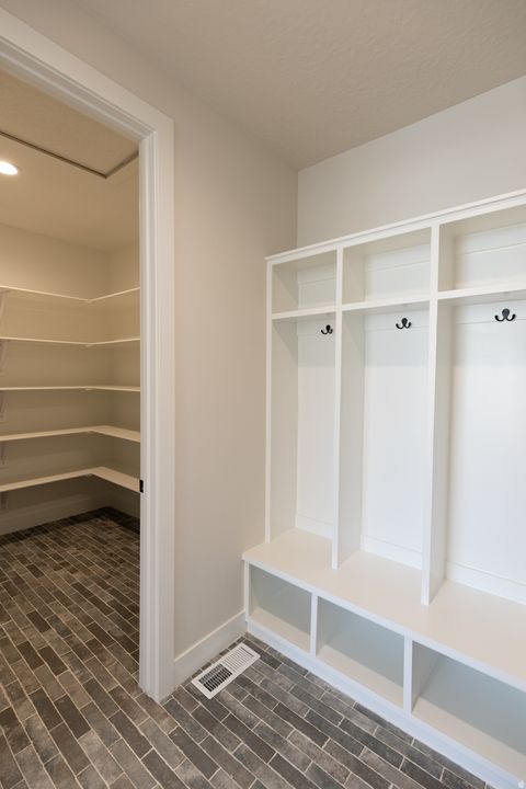 Tiny photo for 691 W EAGLECREST CIR, Elk Ridge, UT 84651 (MLS # 2116978)