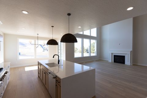 Tiny photo for 691 W EAGLECREST CIR, Elk Ridge, UT 84651 (MLS # 2116978)