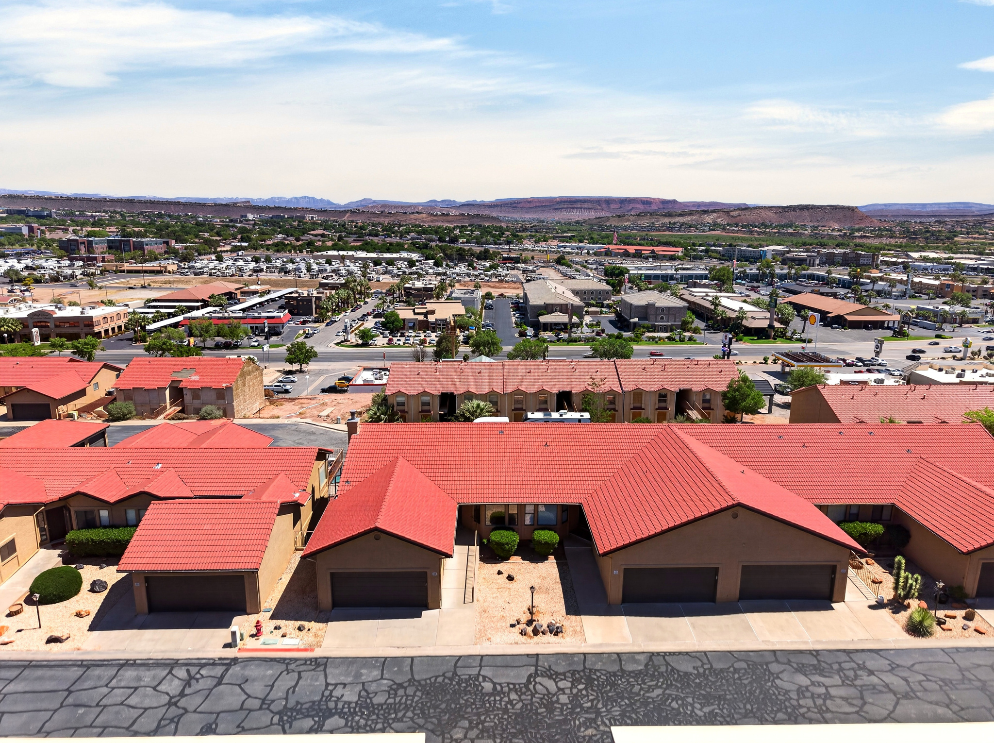 GARDENS SOUTH CONDO 4 - Residential