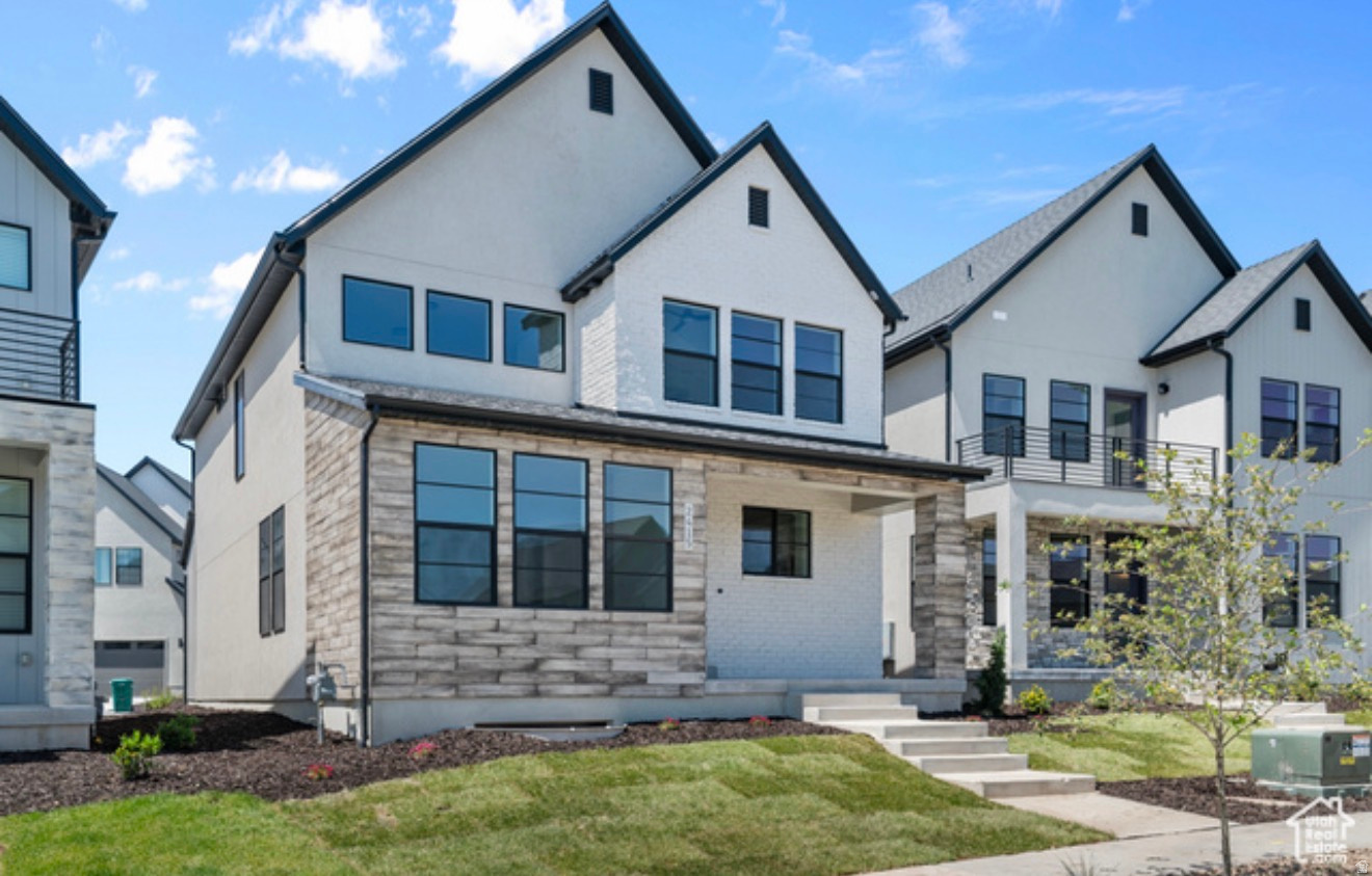 HOLBROOK SCANDIA 3318 - Residential Lease