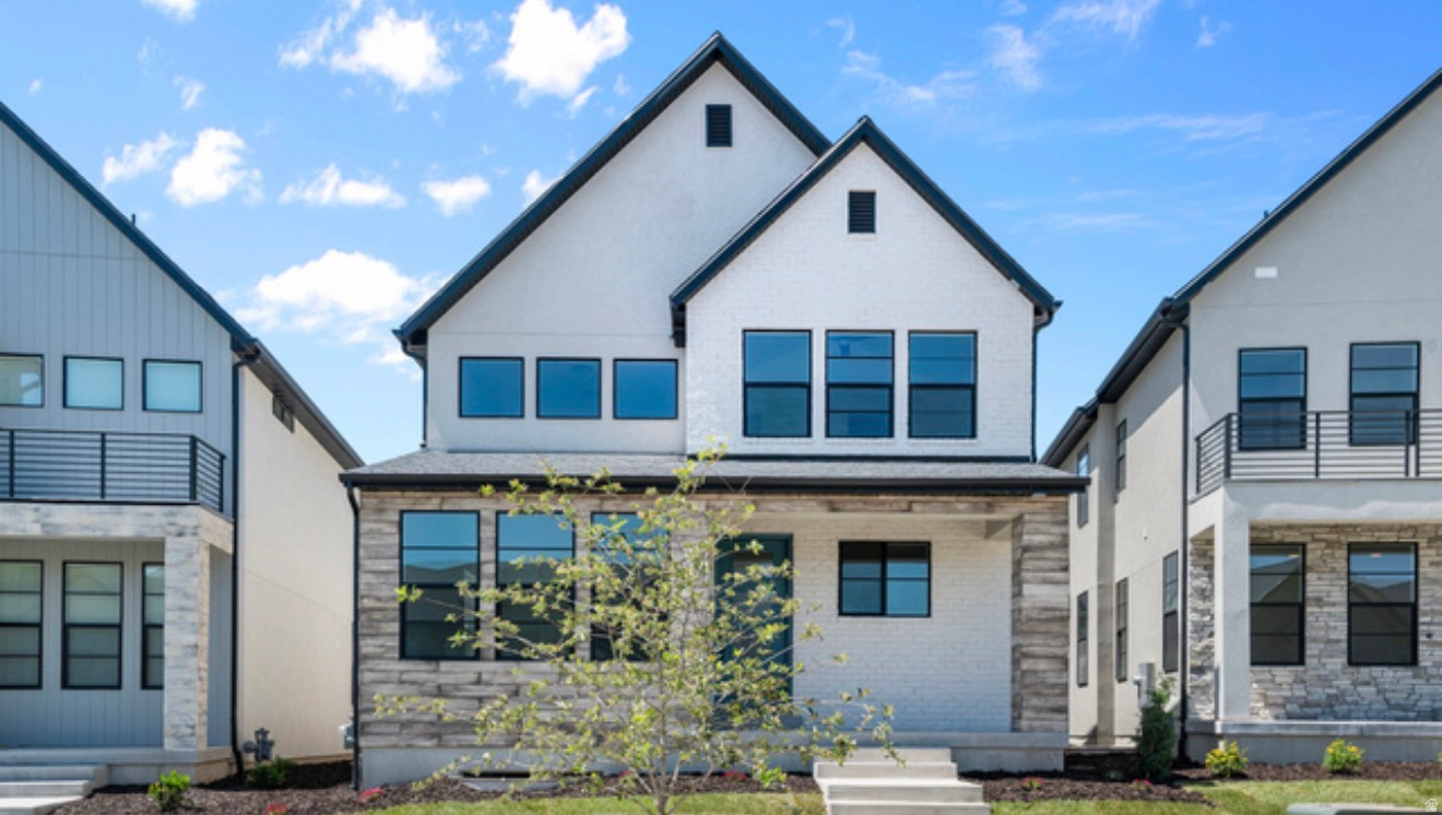 HOLBROOK SCANDIA 3318 - Residential Lease