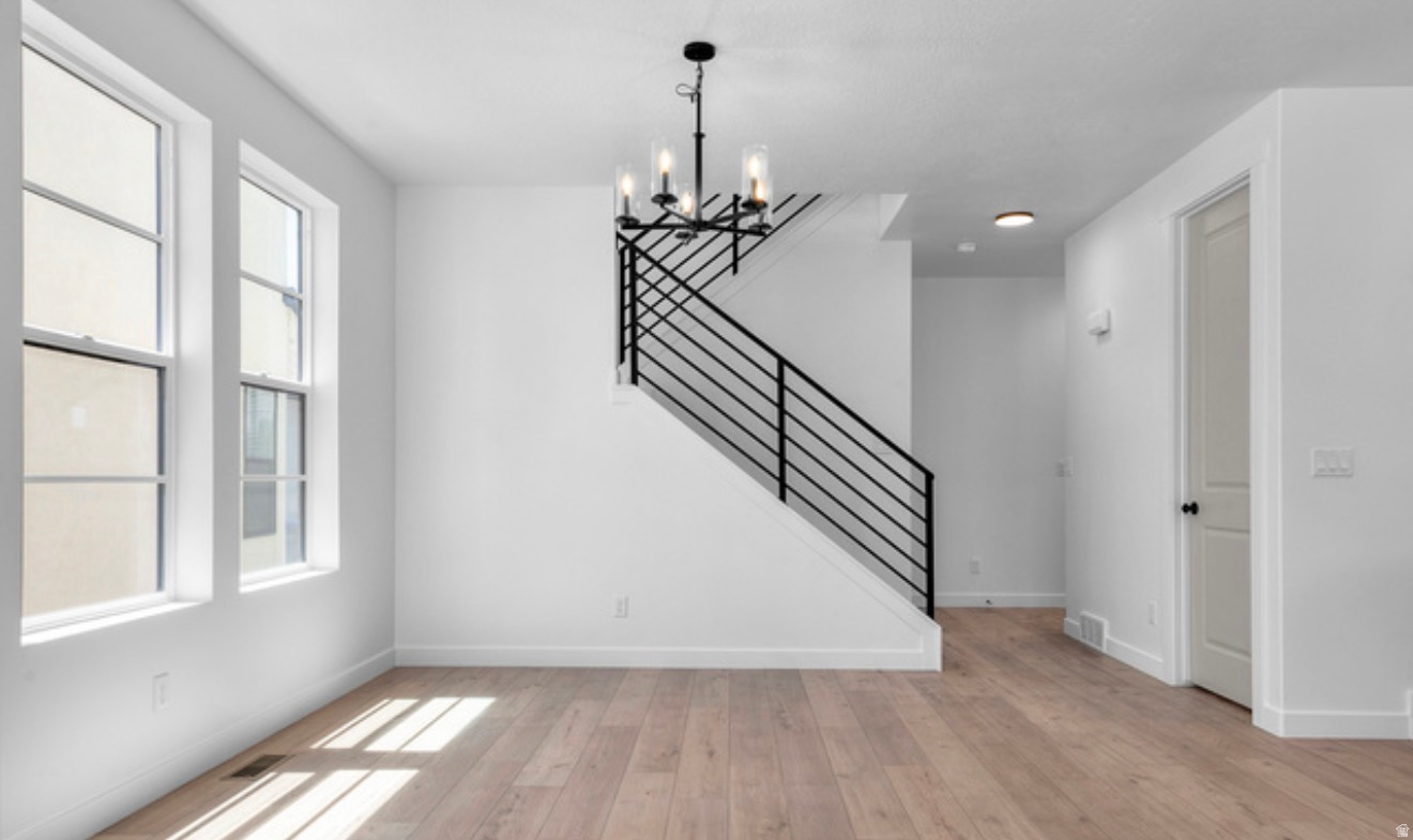 HOLBROOK SCANDIA 3318 - Residential Lease