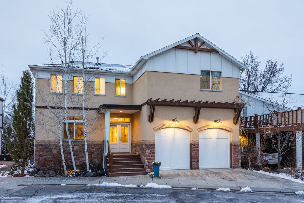 Photo of 1195 S LIBERTY WELLS PL E, Salt Lake City, UT 84111 (MLS # 2138505)