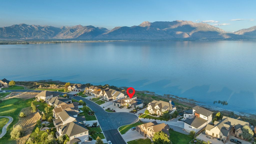 Photo of 2014 S CENTENNIAL BLVD, Saratoga Springs, UT 84045 (MLS # 2156956)