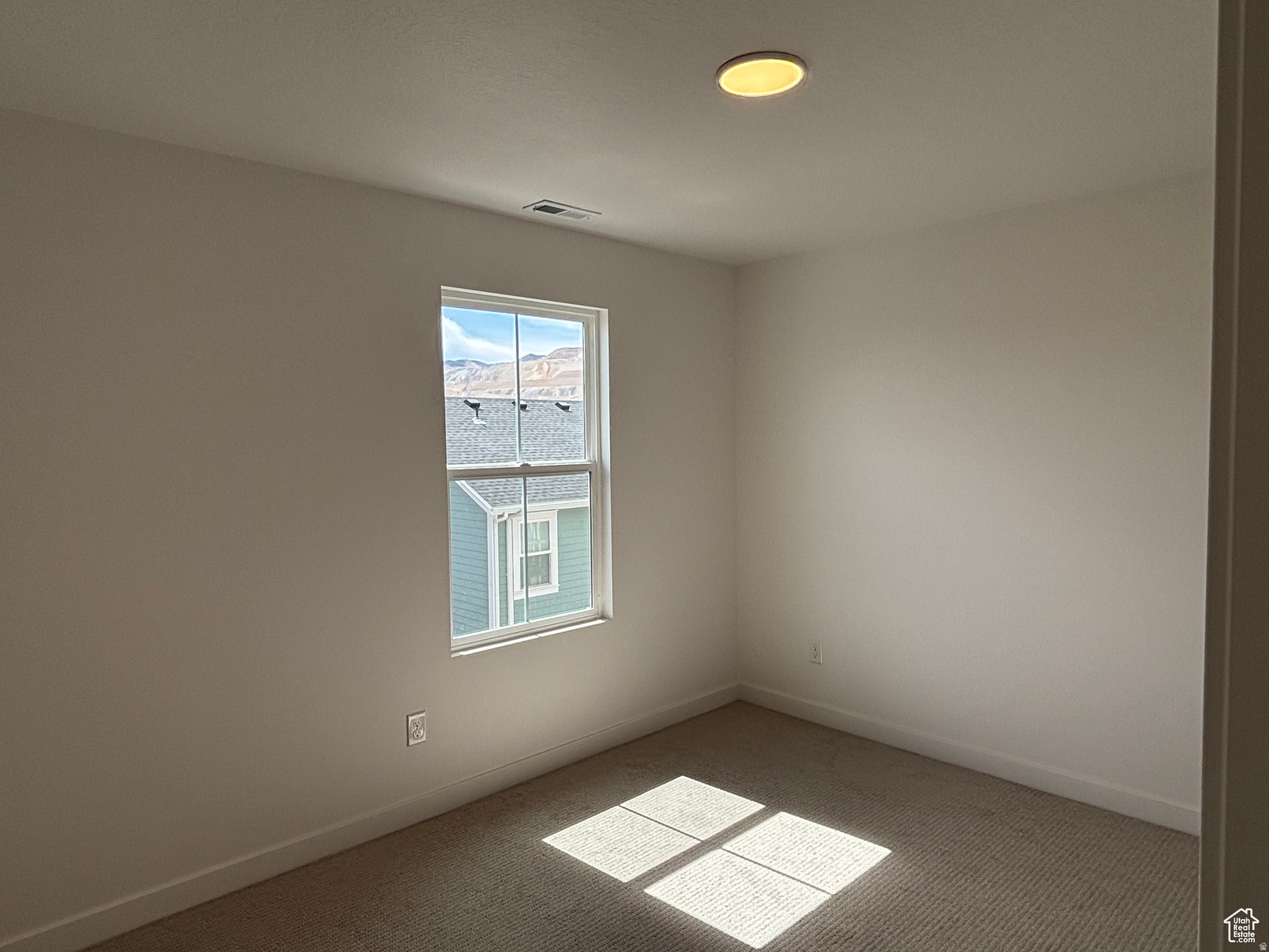 DAYBREAK - Residential