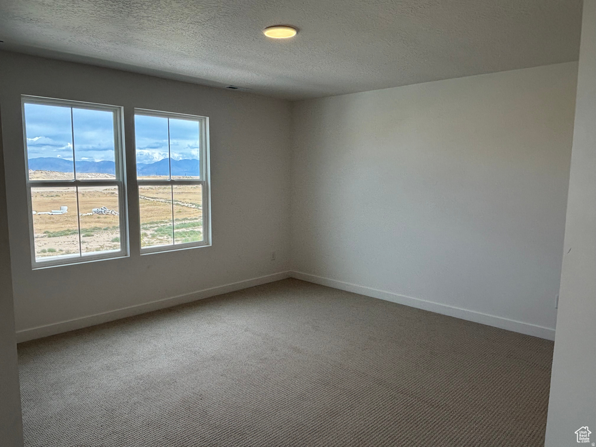 DAYBREAK - Residential