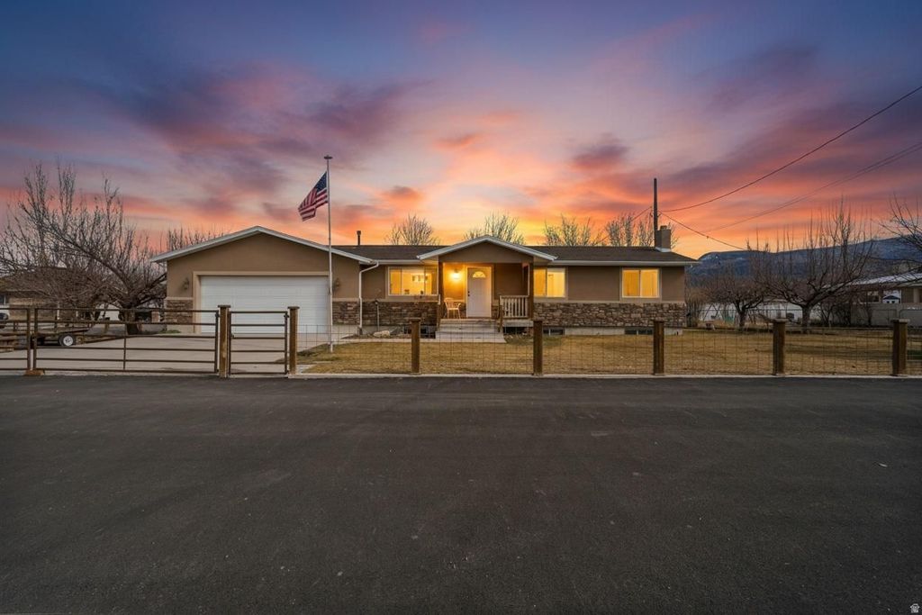 Photo of 592 N 500 W, Manti, UT 84642 (MLS # 2137380)