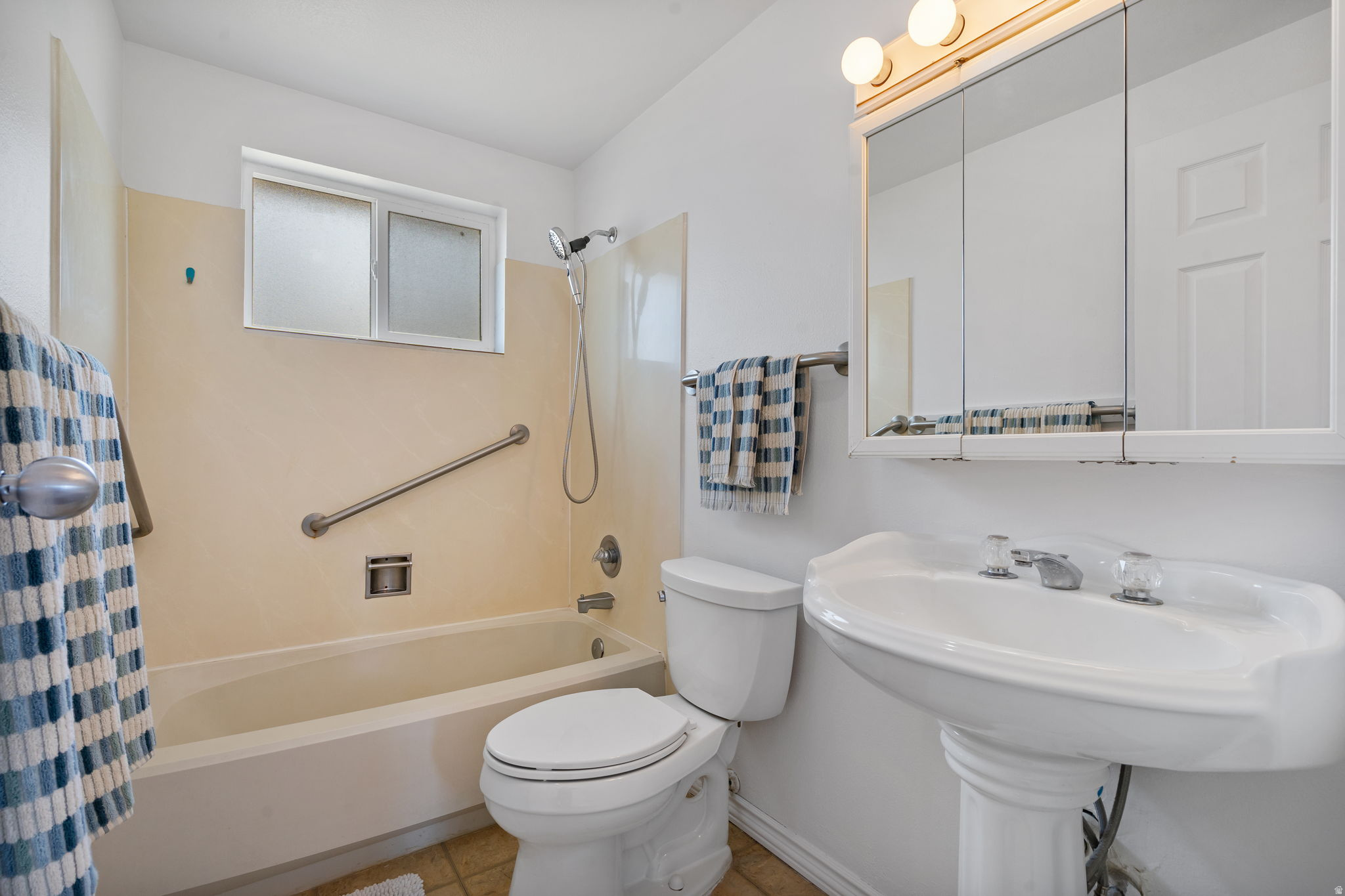 YOUNG PROPERTY - Residential