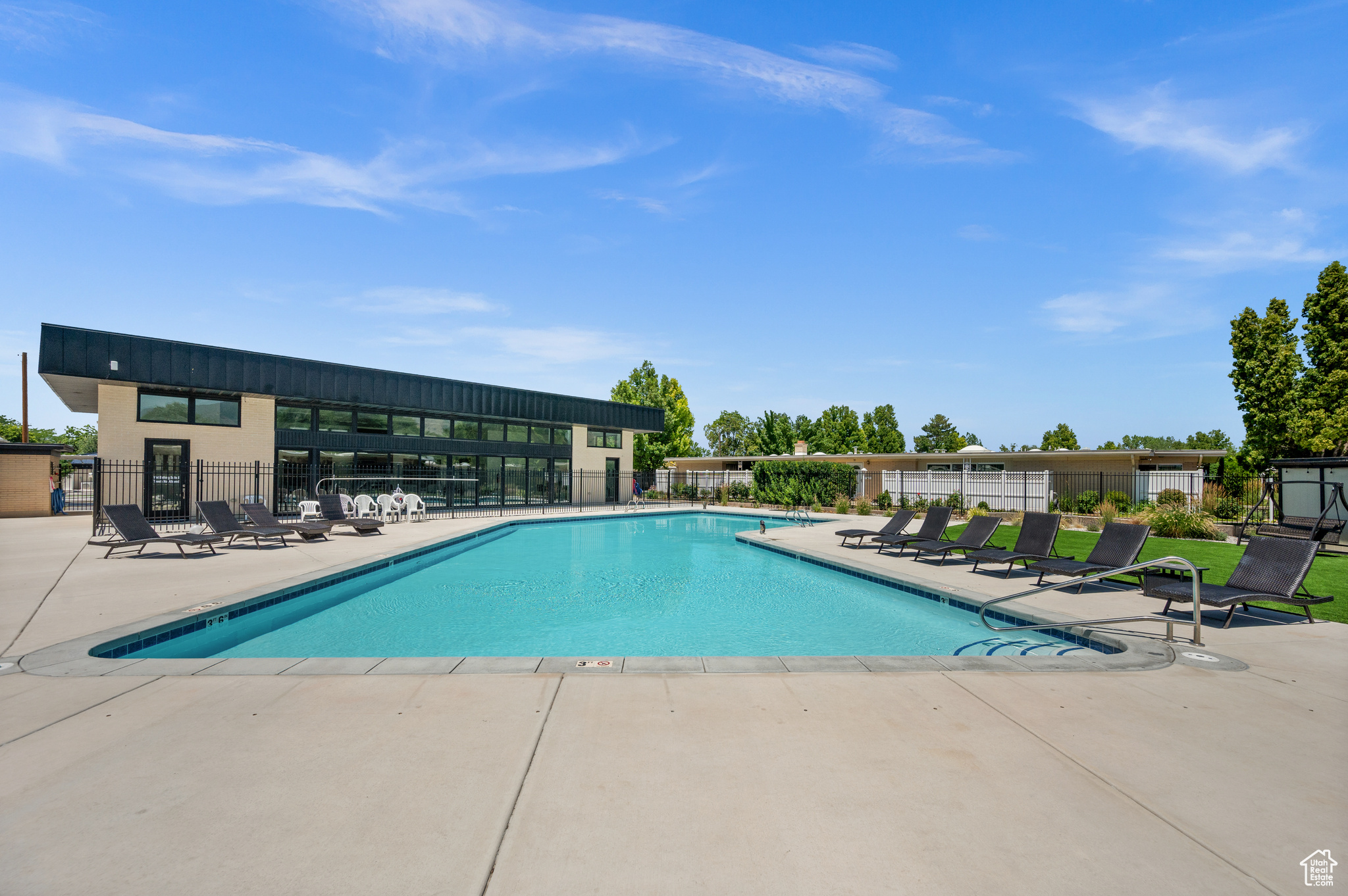 CAPRI PARK - Residential